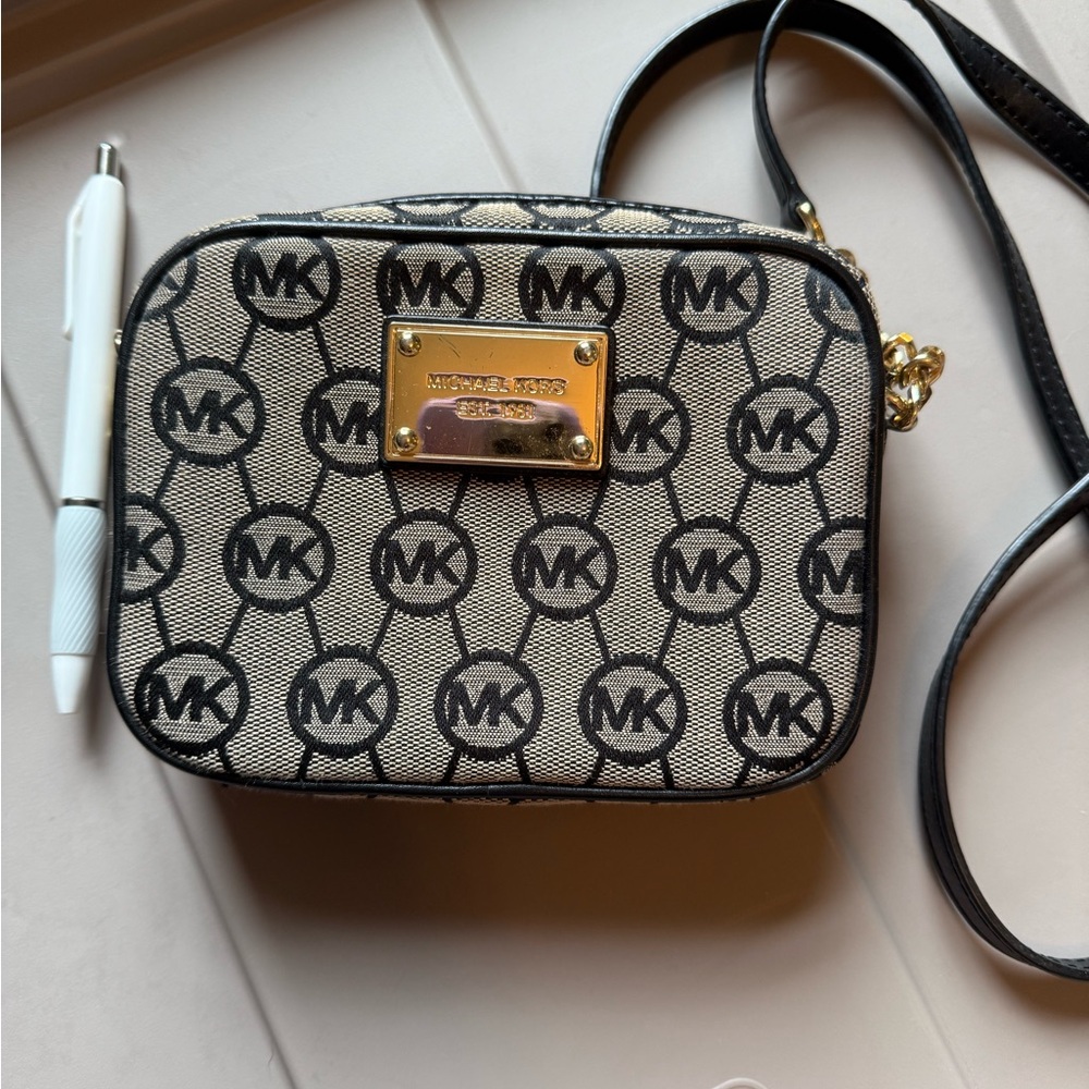 Michael Kors Black and tan Crossbody Bag